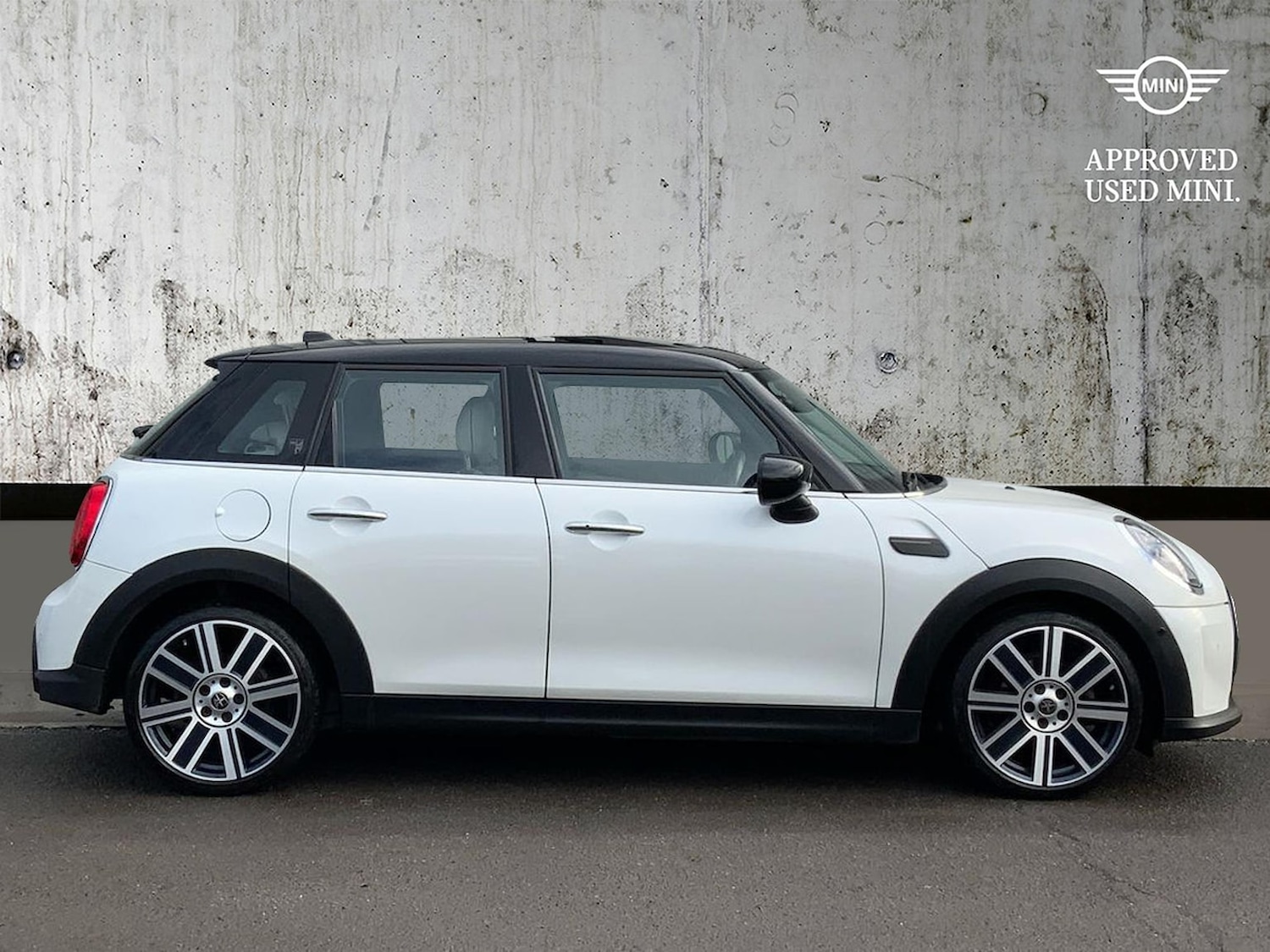 Used MINI Hatch 2023 for sale - 76492368: Photo 3