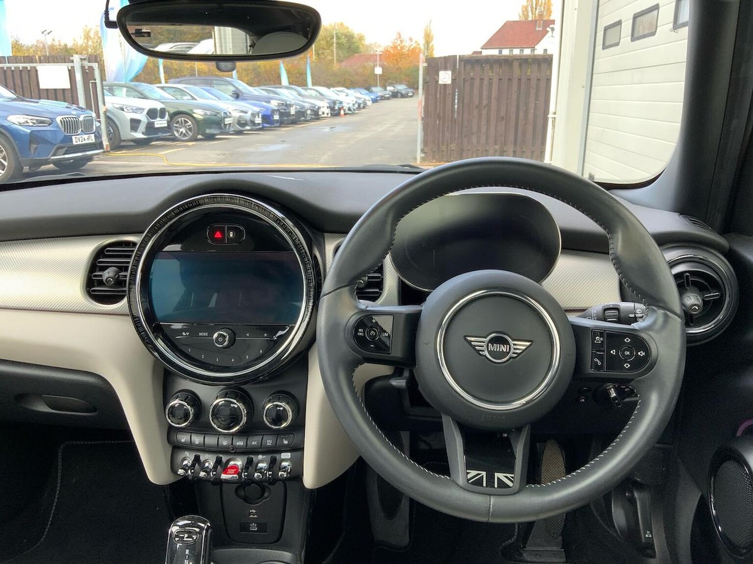 Used MINI Hatch 2023 for sale - 76492368: Photo 9