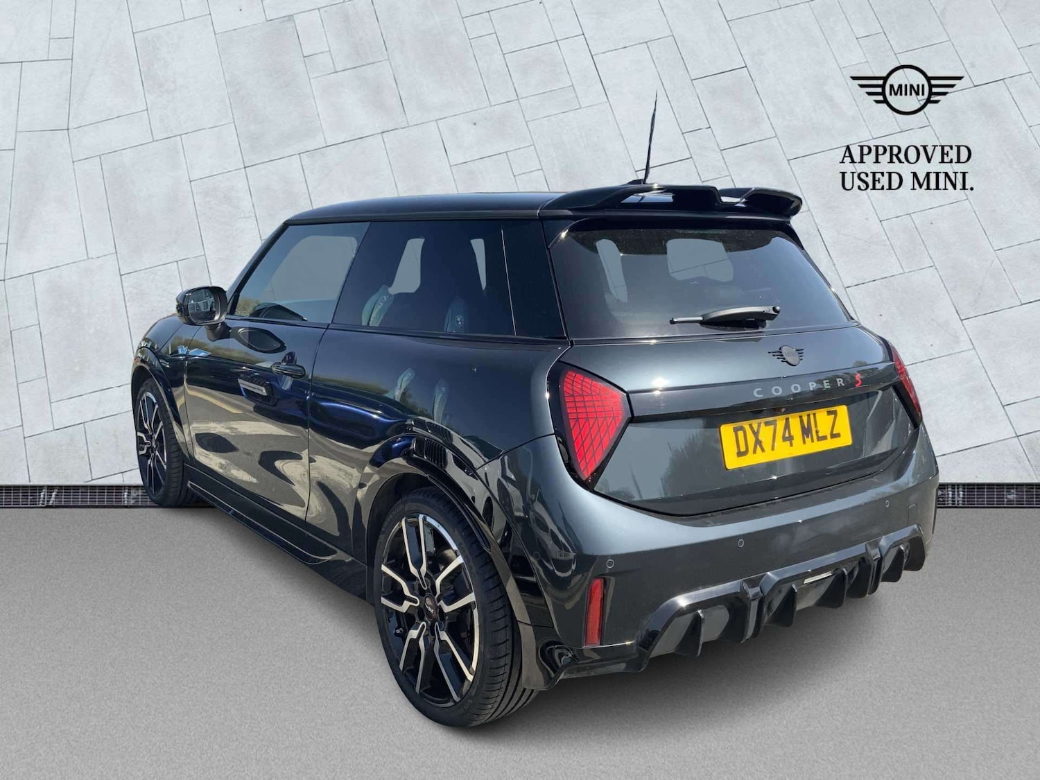 Used MINI Cooper 2024 for sale - 78195967: Photo 2