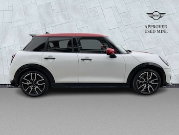 Used MINI Cooper 2024 for sale - 78452796: Photo