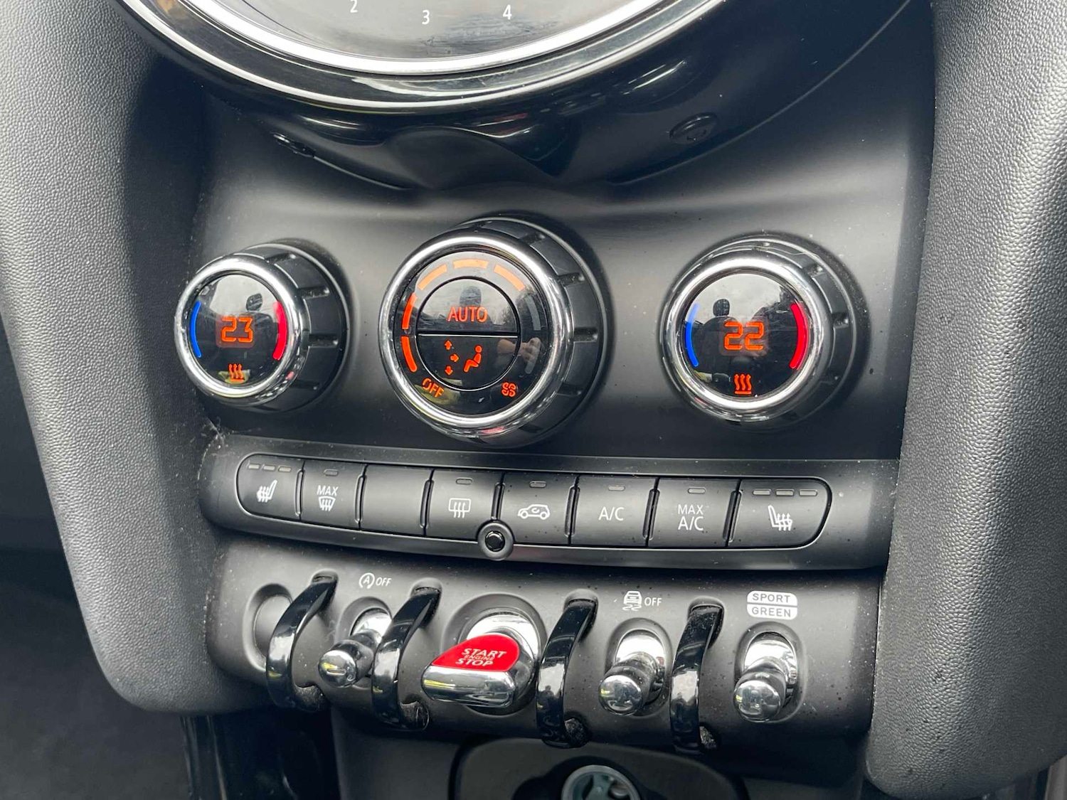 Used MINI Convertible 2023 for sale - 78026104: Photo 12