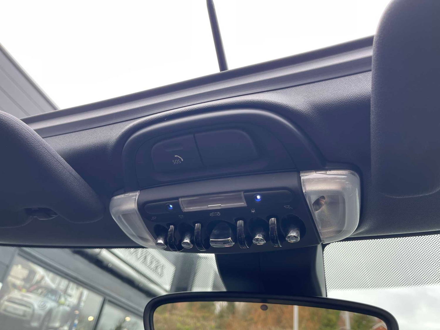 Used MINI Convertible 2023 for sale - 78026104: Photo 14