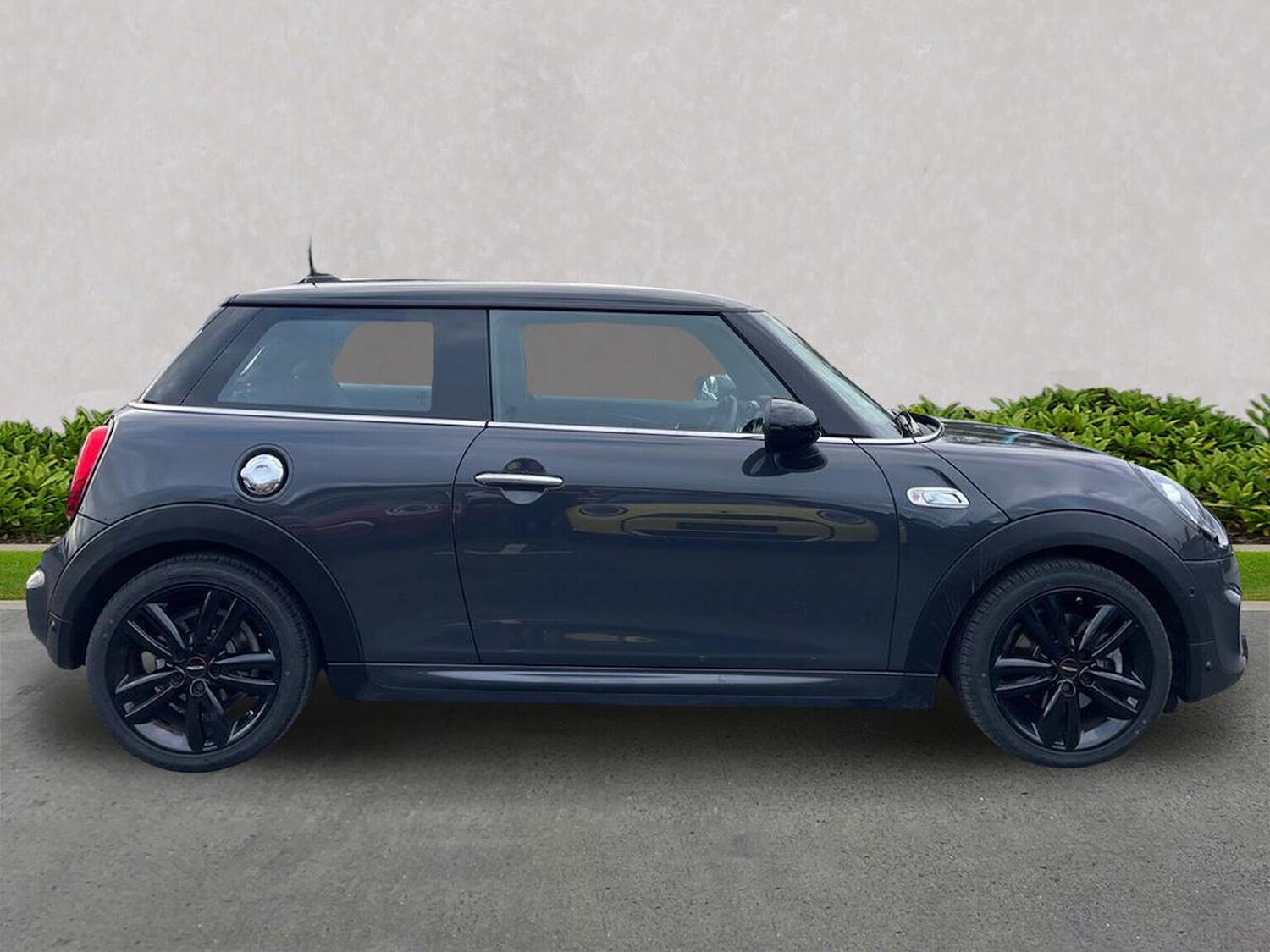 Used MINI Hatch 2019 for sale - 76342979: Photo 3