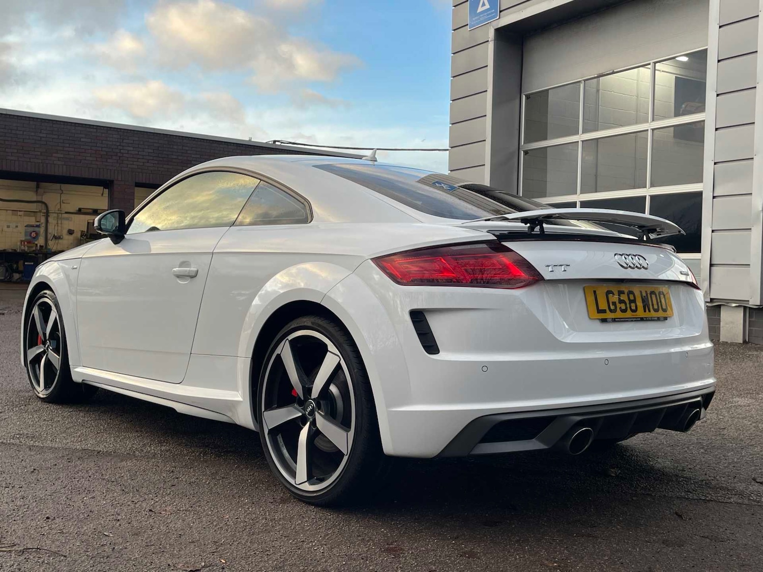 Used Audi TT 2019 for sale - 77639304: Photo 2
