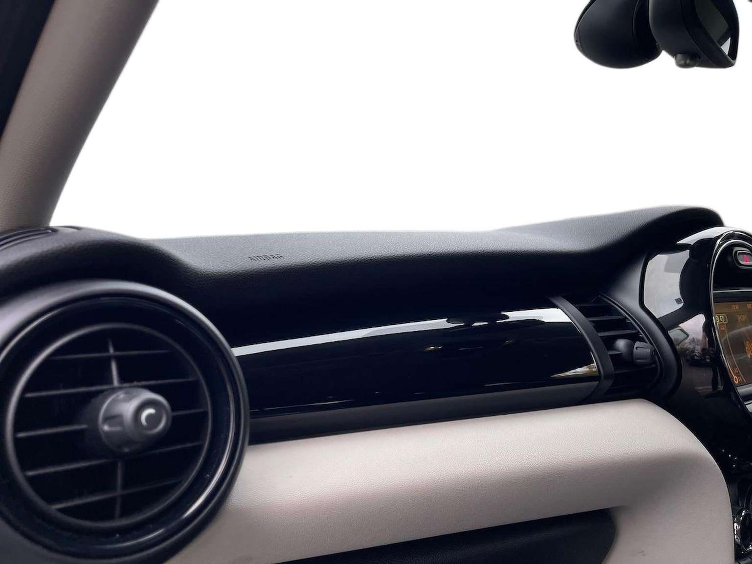 Used MINI Hatch 2016 for sale - 76596296: Photo 7