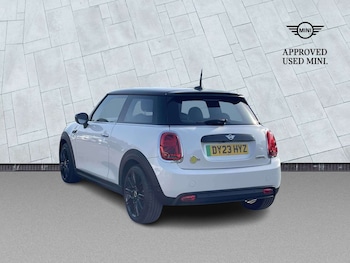 Used MINI Hatch 2023 for sale - 79004661: Photo