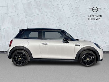 Used MINI Hatch 2023 for sale - 79004661: Photo