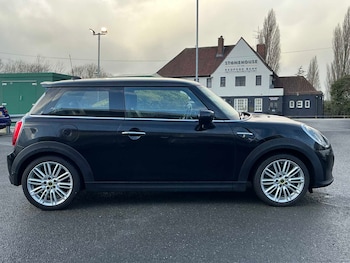 Used MINI Hatch 2021 for sale - 77802165: Photo