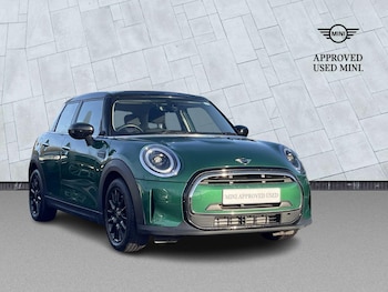 2022 - 1.5 Cooper Classic 5Dr Auto