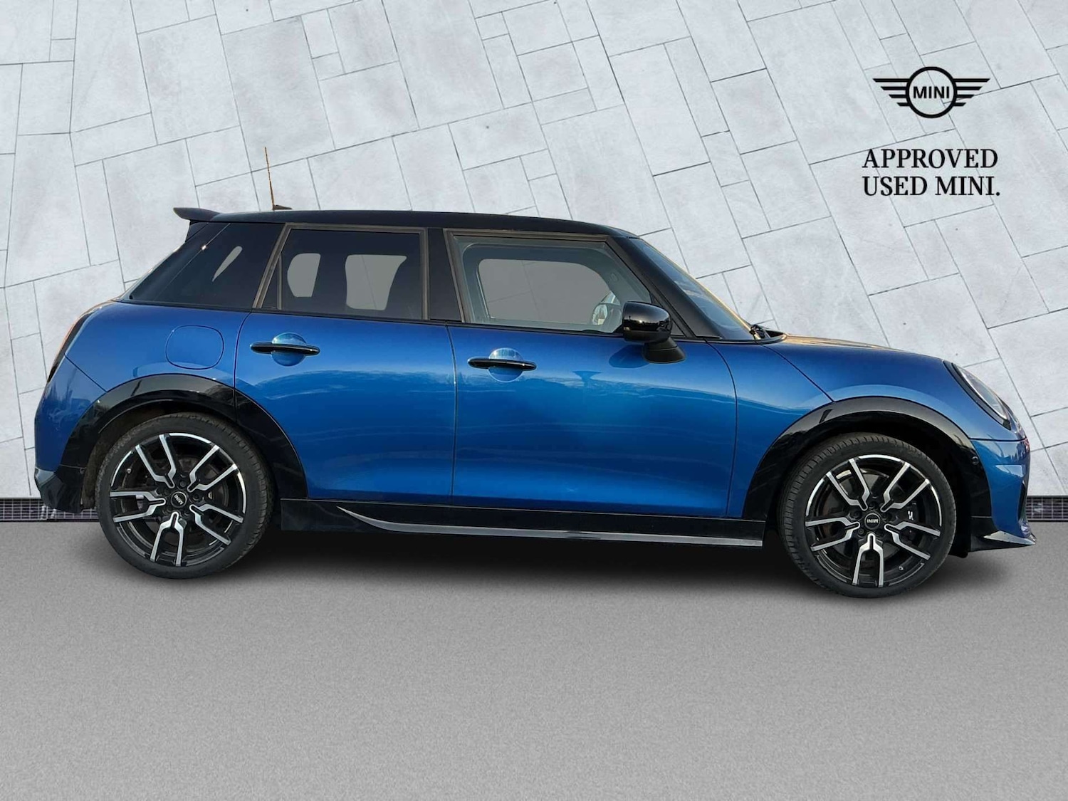 Used MINI Cooper 2025 for sale - 78131791: Photo 3