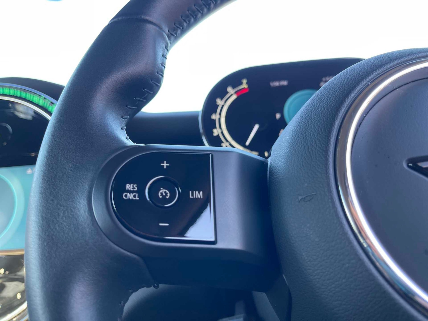 Used MINI Hatch 2023 for sale - 76809394: Photo 25