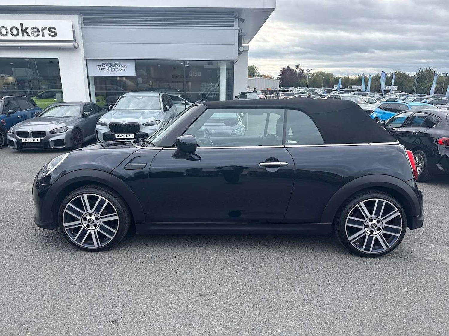 Used MINI Convertible 2022 for sale - 76596331: Photo 19