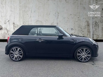 Used MINI Convertible 2022 for sale - 76596331: Photo