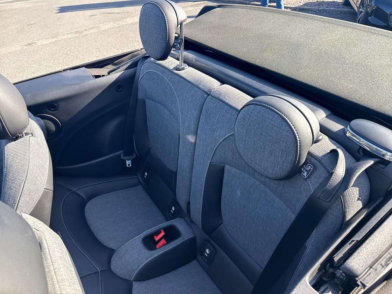 Used MINI Convertible 2018 for sale - 76596497: Photo 16