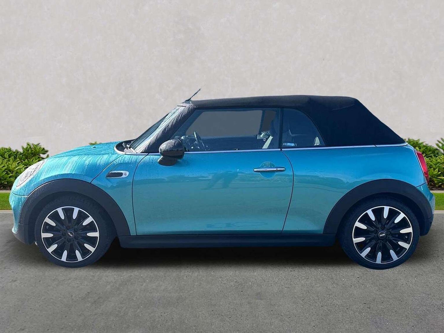 Used MINI Convertible 2018 for sale - 76596497: Photo 19
