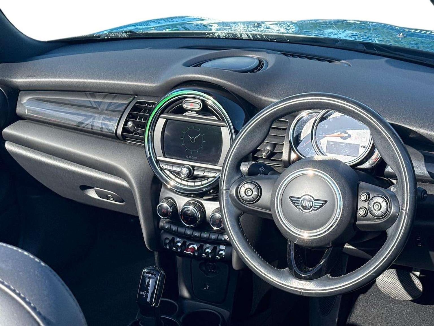 Used MINI Convertible 2018 for sale - 76596497: Photo 8