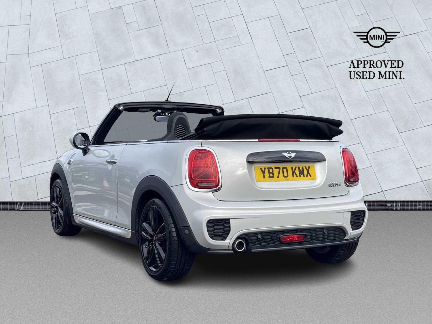 Used MINI Convertible 2020 for sale - 77489223: Photo 2