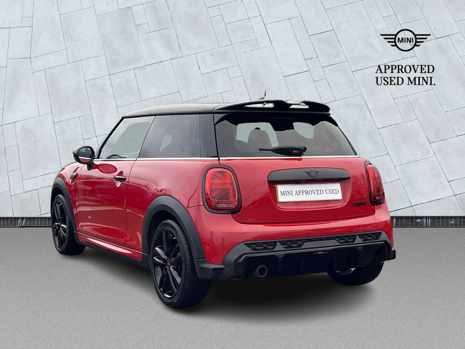 Used MINI Cooper 2023 for sale - 76777279: Photo 2