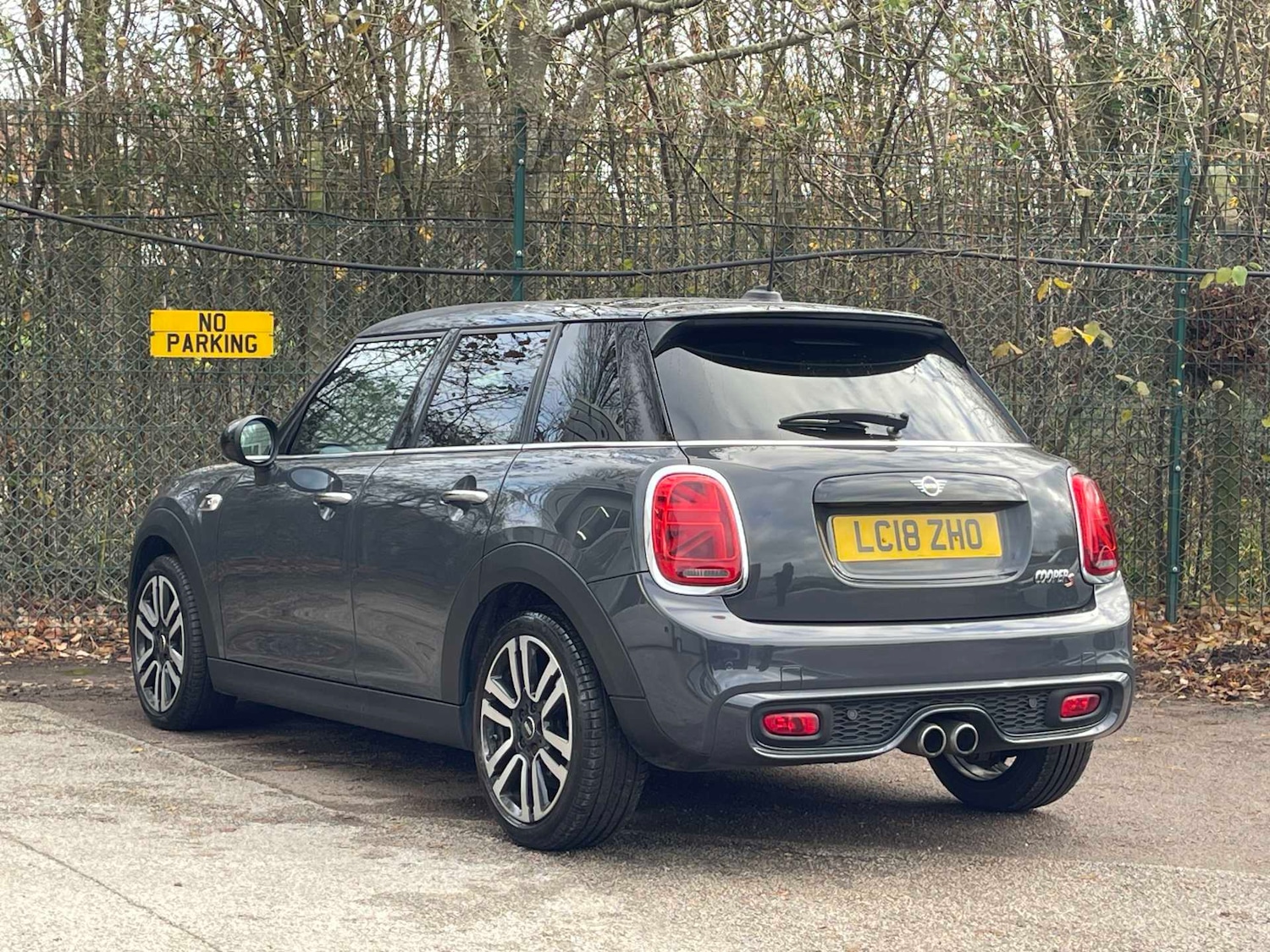 Used MINI Hatch 2018 for sale - 76911268: Photo 2