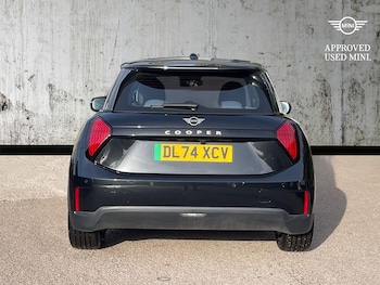 Used MINI Cooper 2025 for sale - 76011102: Photo