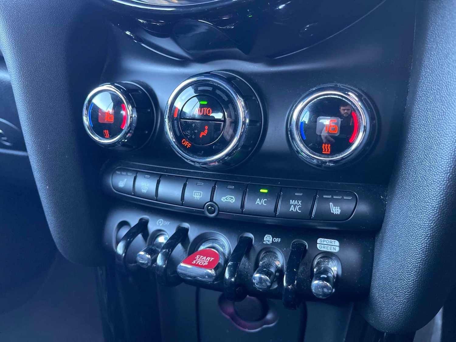 Used MINI Convertible 2023 for sale - 76777324: Photo 11