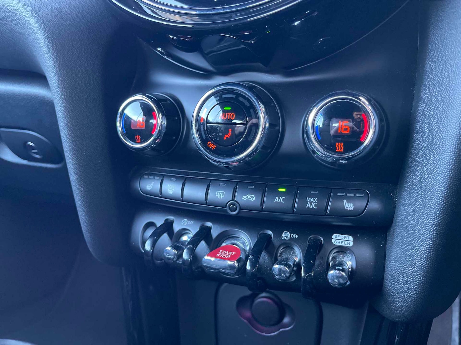 Used MINI Convertible 2023 for sale - 76777324: Photo 12