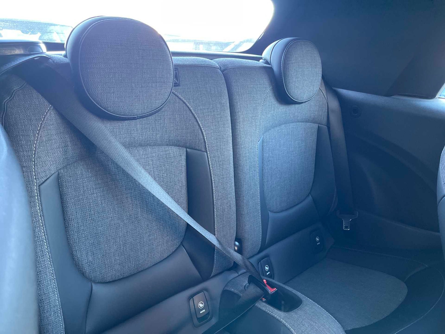 Used MINI Convertible 2023 for sale - 76777324: Photo 16