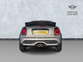Used MINI Convertible 2023 for sale - 76777324: Photo