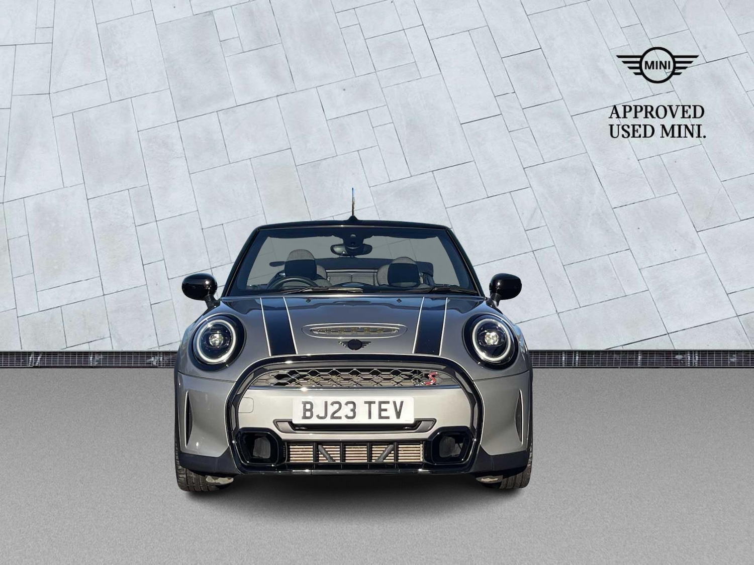 Used MINI Convertible 2023 for sale - 76777324: Photo 5