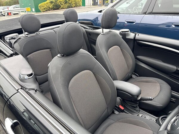 Used MINI Convertible 2024 for sale - 76268329: Photo 21