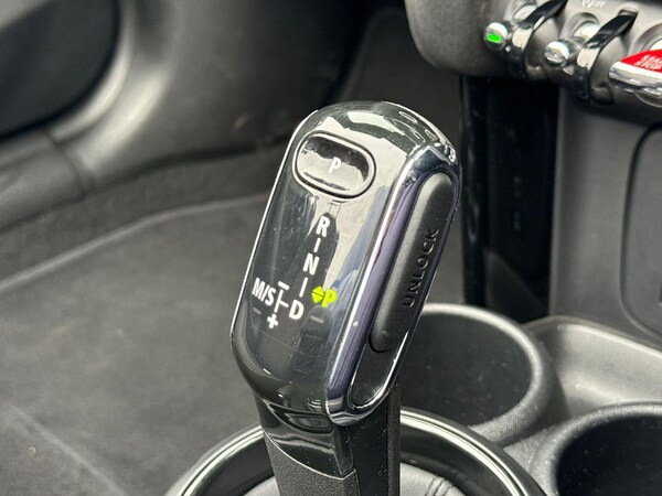 Used MINI Convertible 2024 for sale - 76268329: Photo 22