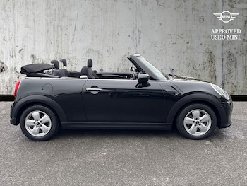 Used MINI Convertible 2024 for sale - 76268329: Photo 3