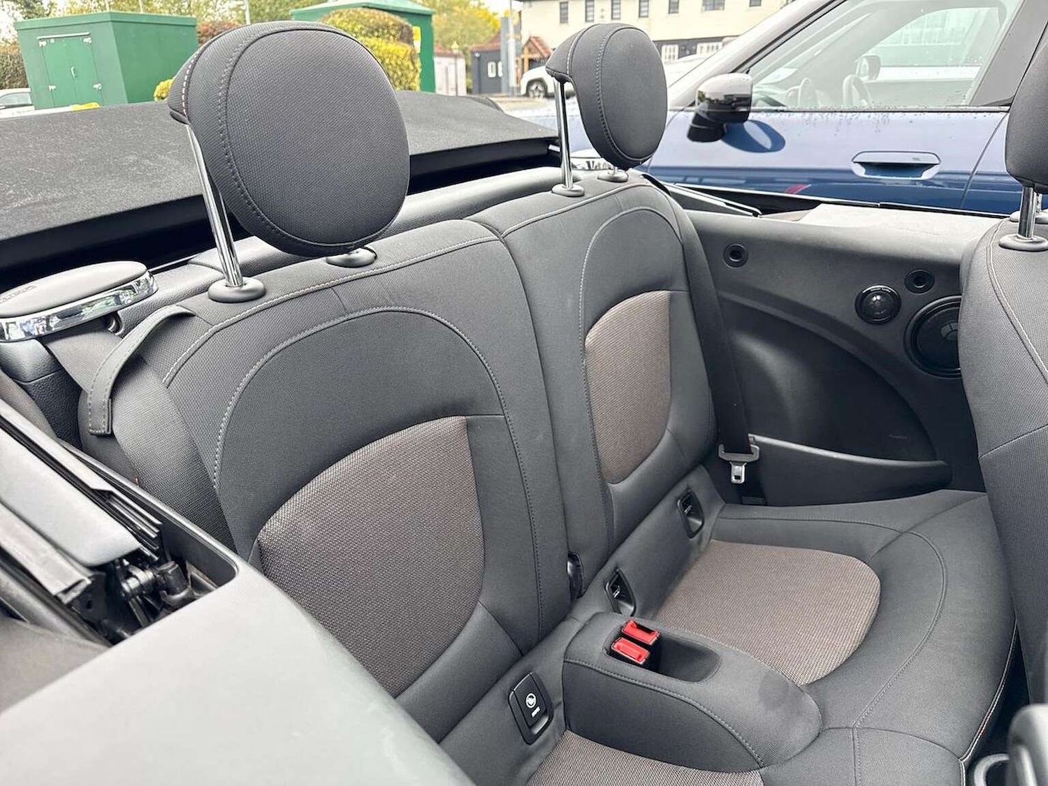 Used MINI Convertible 2024 for sale - 76719385: Photo 16