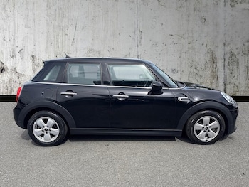 Used MINI Hatch 2018 for sale - 75723657: Photo