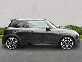 Used MINI Hatch 2021 for sale - 76599191: Photo