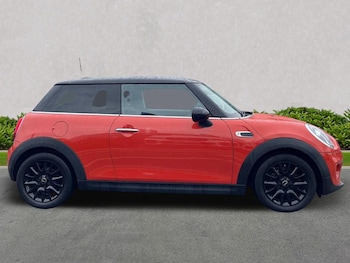 Used MINI Hatch 2018 for sale - 75437873: Photo