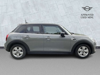 Used MINI Hatch 2020 for sale - 79081526: Photo