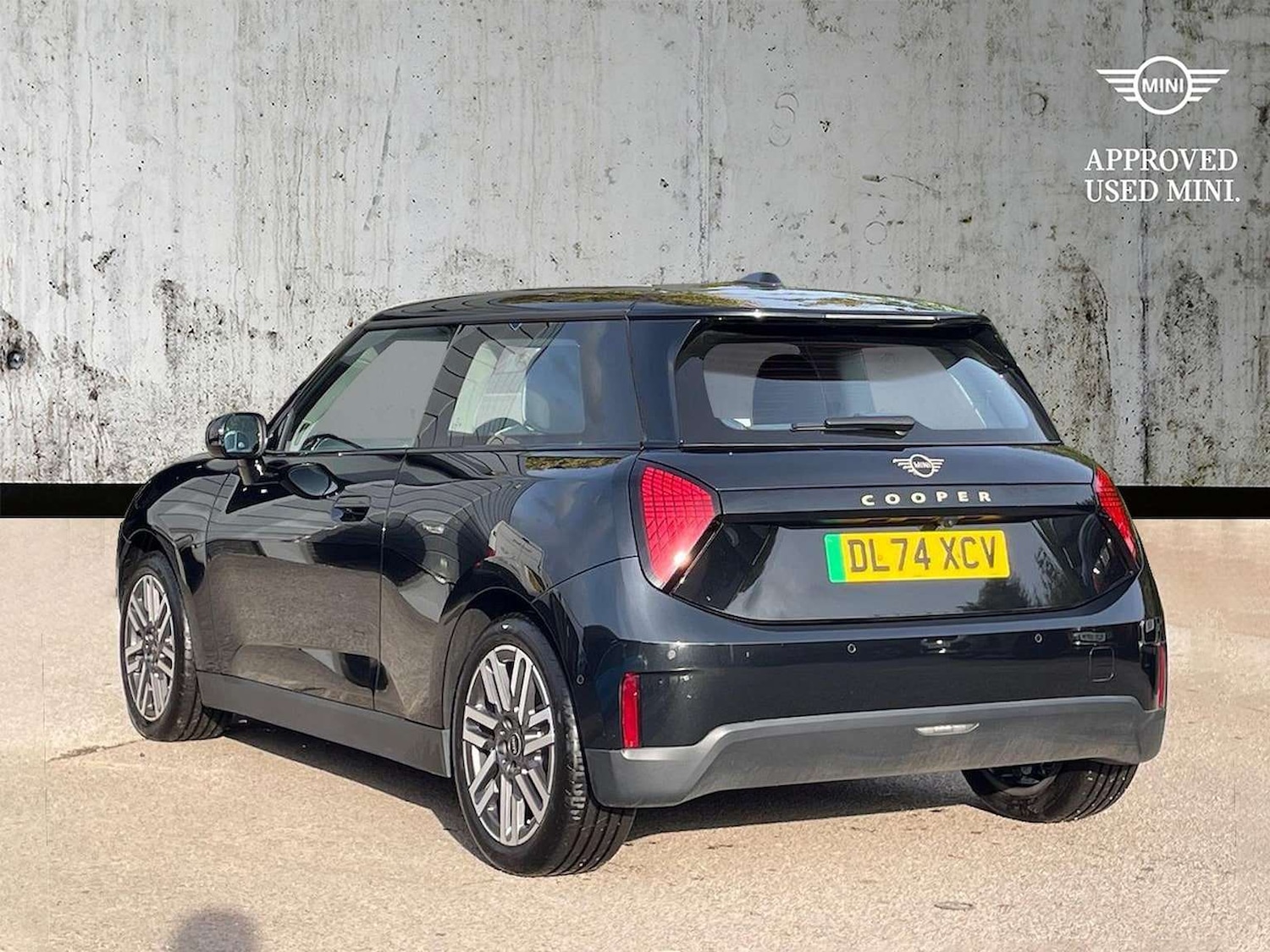 Used MINI Cooper 2025 for sale - 76596288: Photo 2