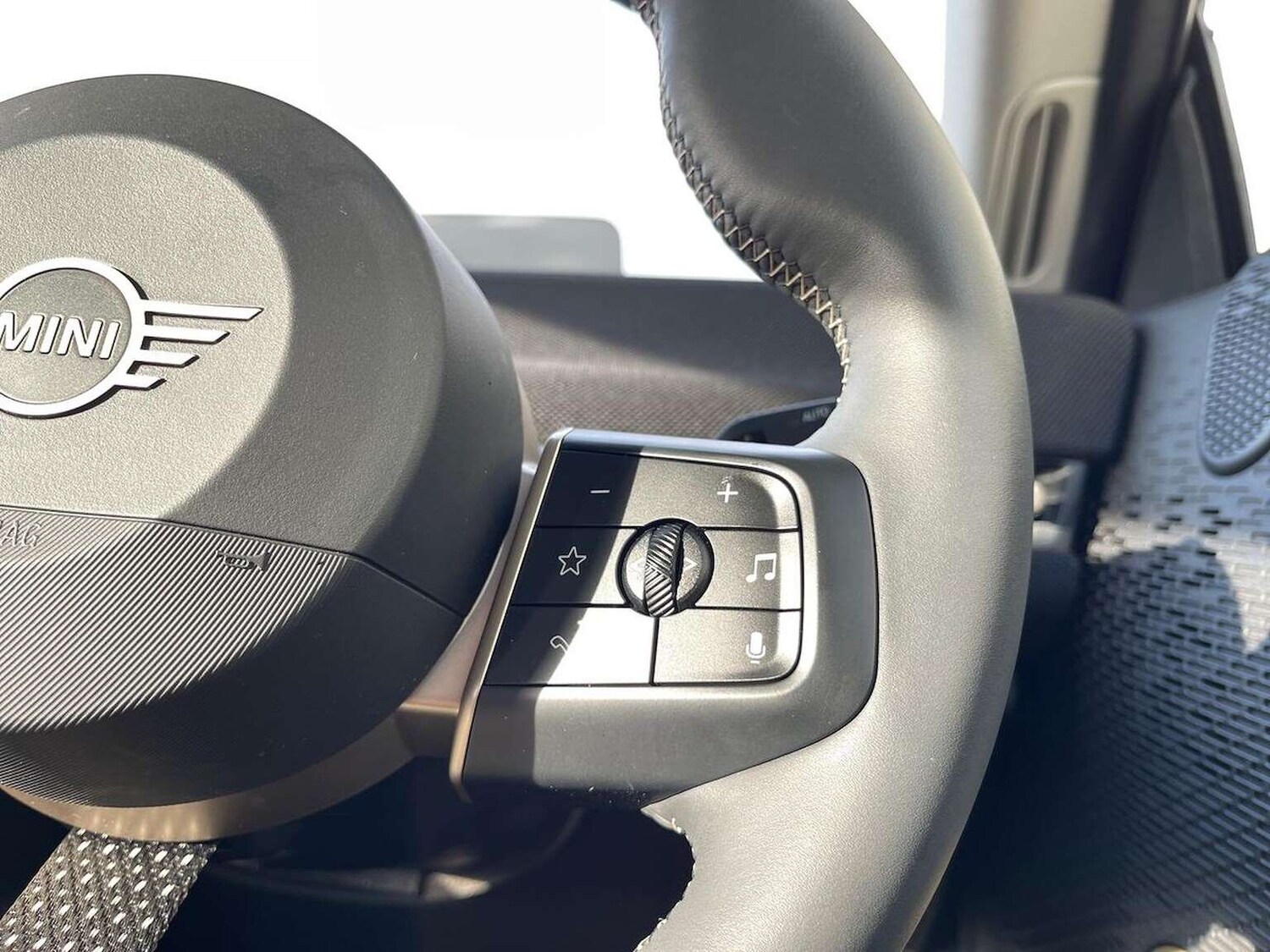 Used MINI Cooper 2025 for sale - 76596288: Photo 26