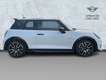 Used MINI Cooper 2025 for sale - 79152522: Photo