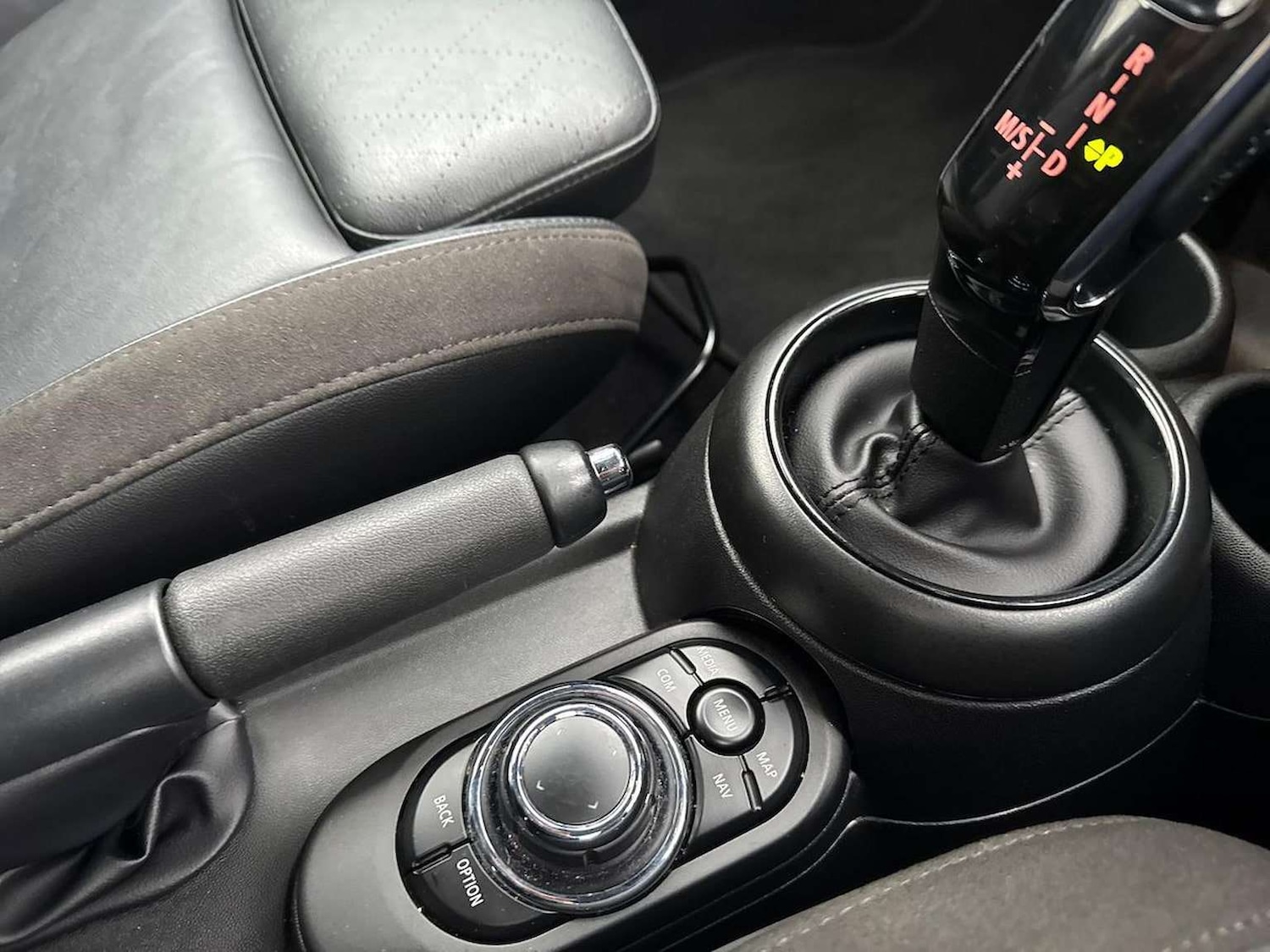 Used MINI Hatch 2021 for sale - 76596491: Photo 16