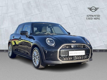 Used MINI Cooper 2024 for sale - 76735607: Photo