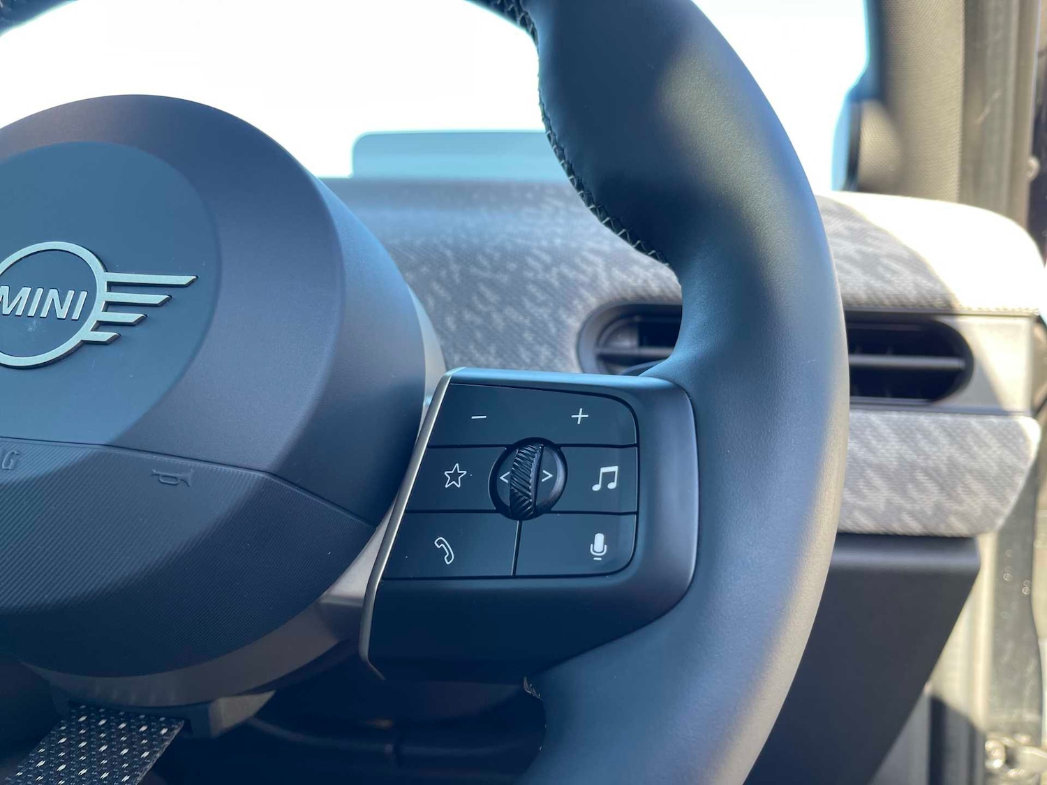 Used MINI Cooper 2024 for sale - 76735607: Photo 26