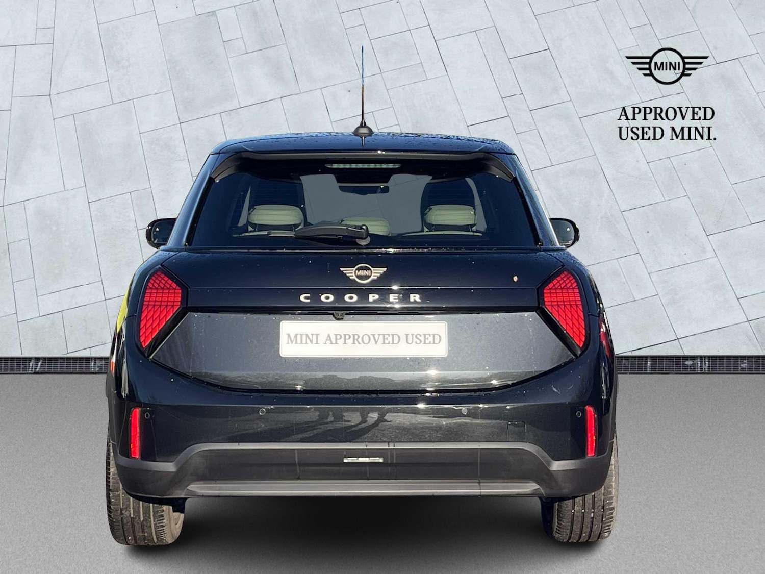 Used MINI Cooper 2024 for sale - 76735607: Photo 4