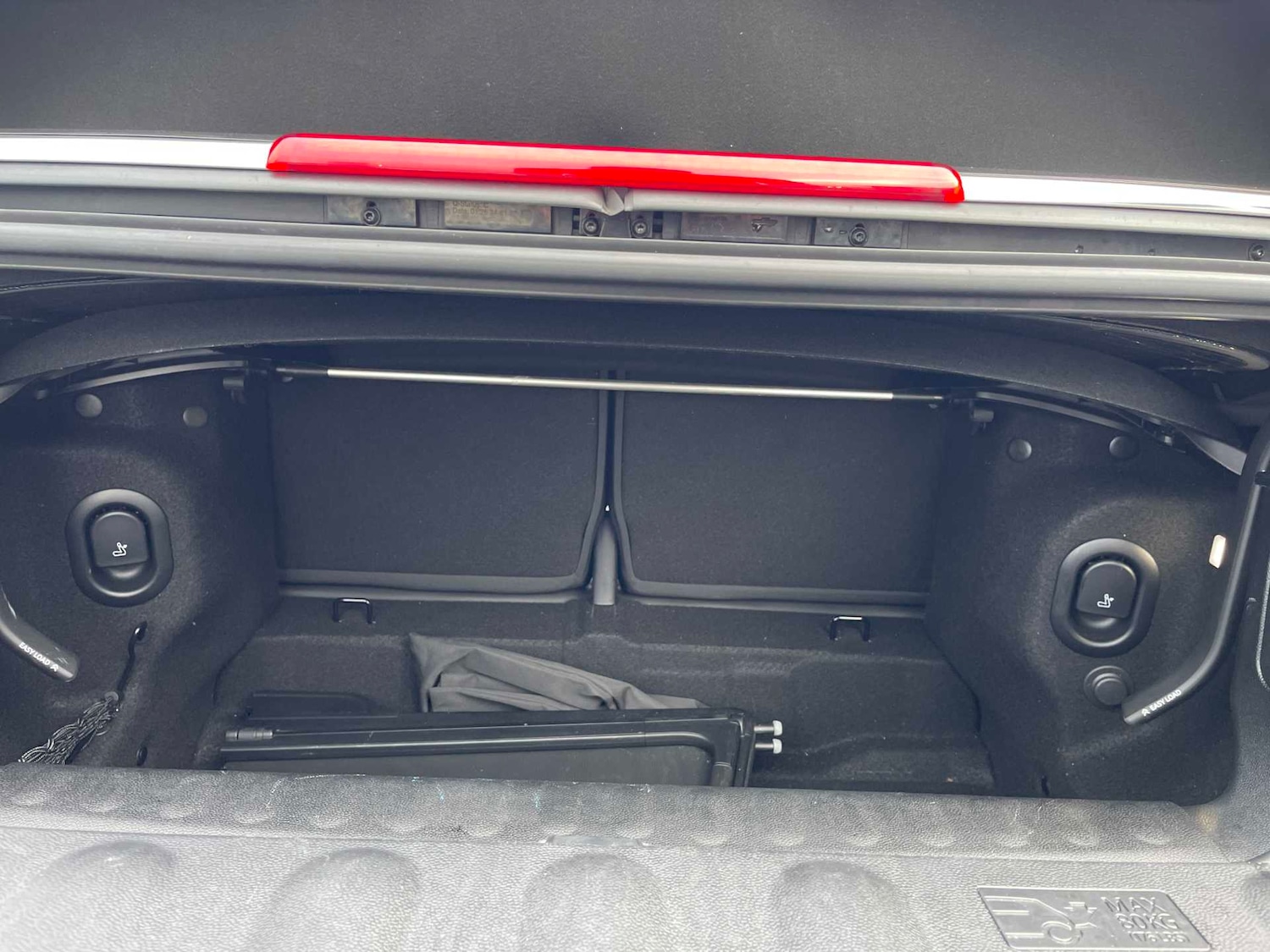 Used MINI Convertible 2022 for sale - 78178317: Photo 17