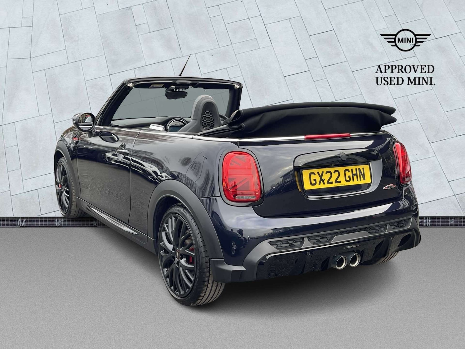Used MINI Convertible 2022 for sale - 78178317: Photo 2