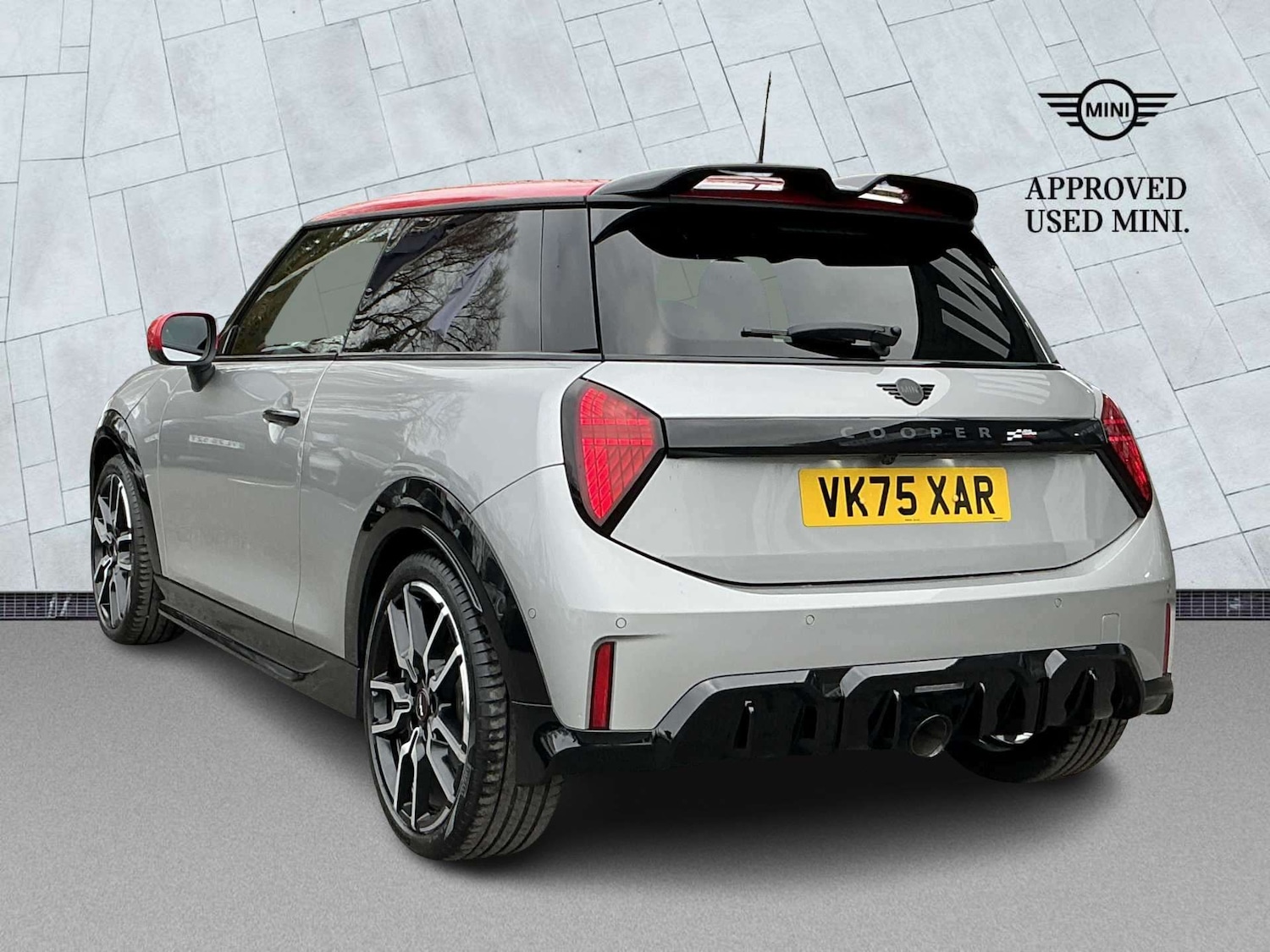 Used MINI Cooper 2025 for sale - 77901687: Photo 2