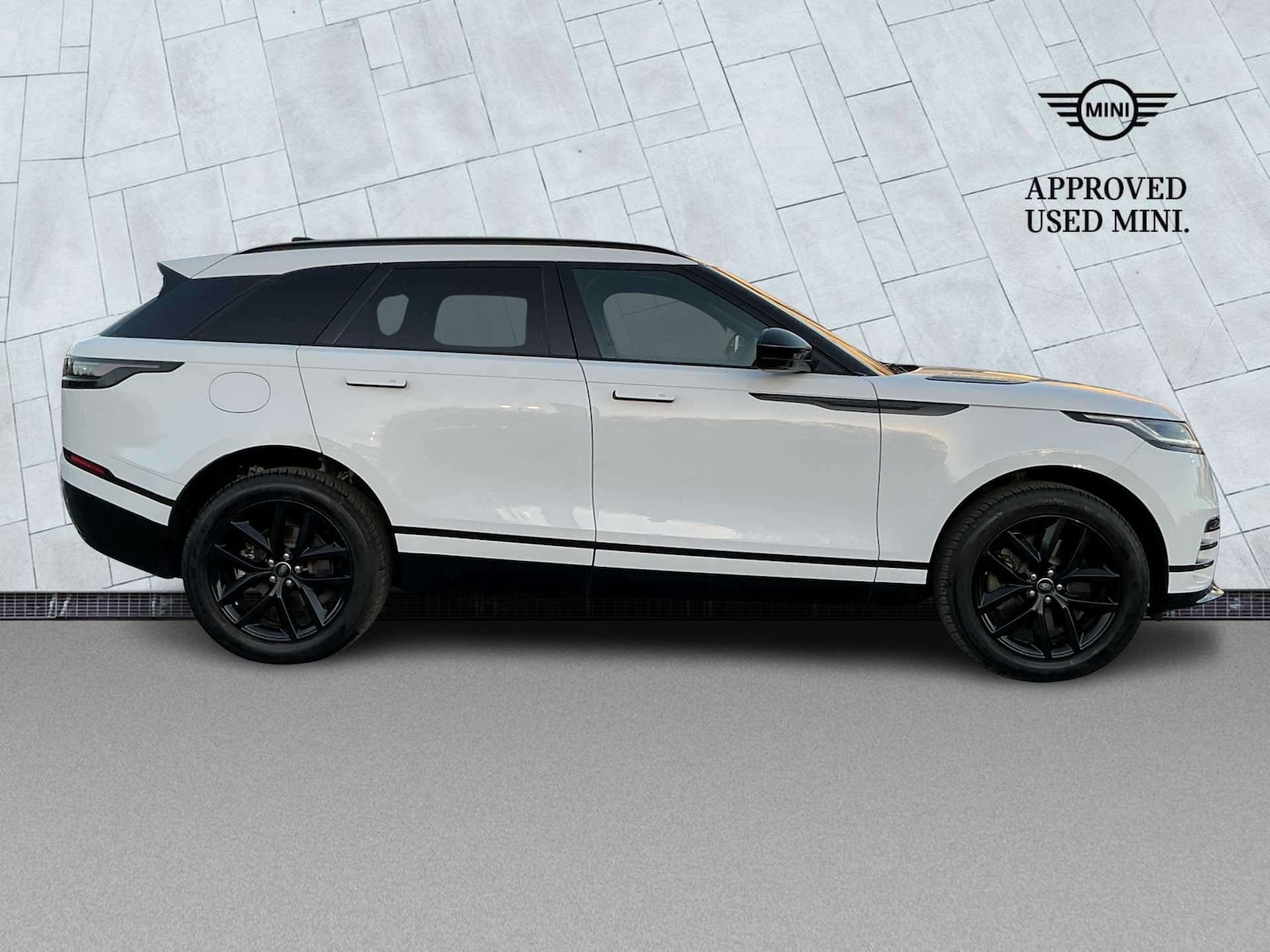 Used Land Rover Range Rover Velar 2023 for sale - 78191650: Photo 3