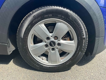 Used MINI Hatch 2018 for sale - 79219317: Photo