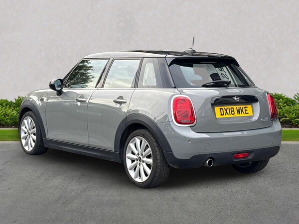 Used MINI Hatch 2018 for sale - 76182424: Photo 2